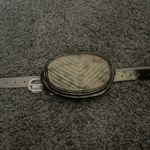 Steve Madden belt bag in an excellent condition